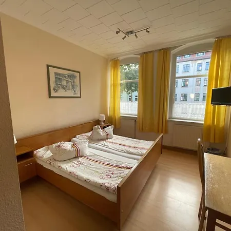 La Famiglia Hotel