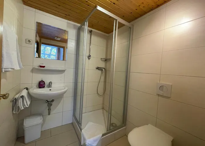 Hotell La Famiglia Weißenfels